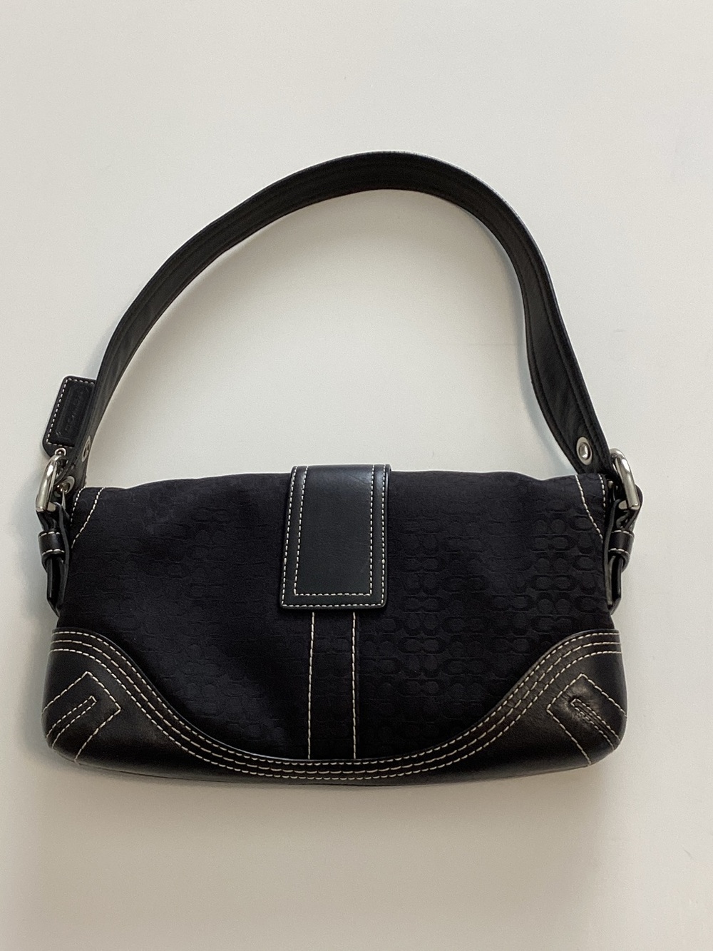 Coach Signature Black Shoulder Bag - Picture 3 of 14